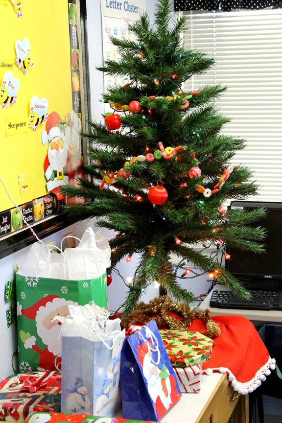 Description: C:\Users\cningen\Desktop\ARC. PIX\Ugly Christmas Sweaters\2011\029.JPG