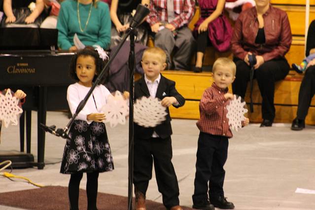 Description: S:\STAFF\cningen\ARC. PIX\MUSIC DEPT\Music 2011\2011 (K-12) Christmas Concert\032.JPG