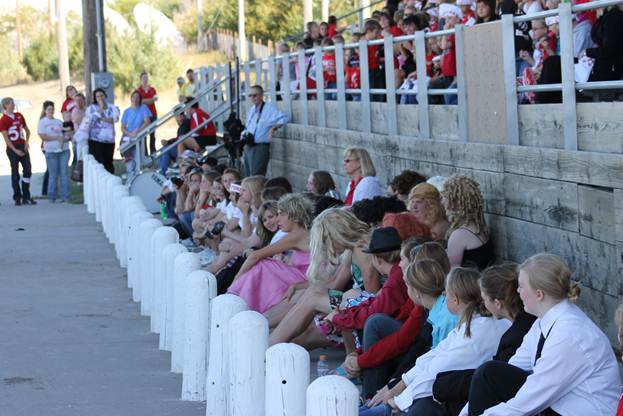 Description: \\fileserver01\staff\cningen\My Documents\My Pictures\Homecoming 2011\candidates waiting.jpg