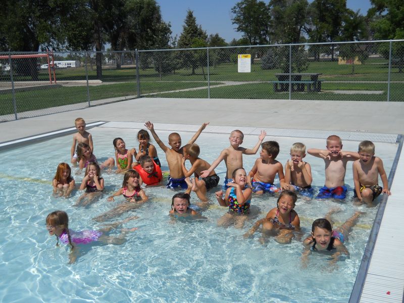 Hemingford Public School District 10 Swimming 2012