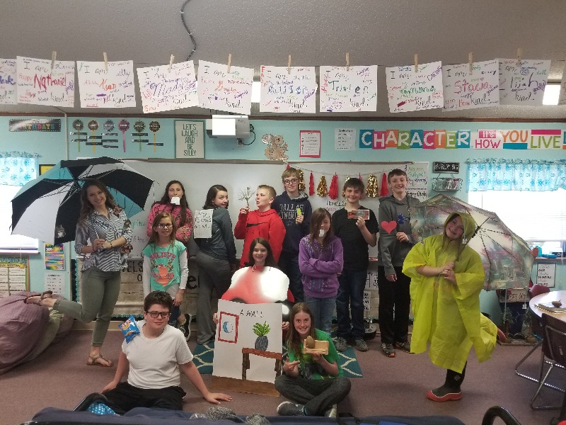 Hemingford Public School District 10 Idiom Day